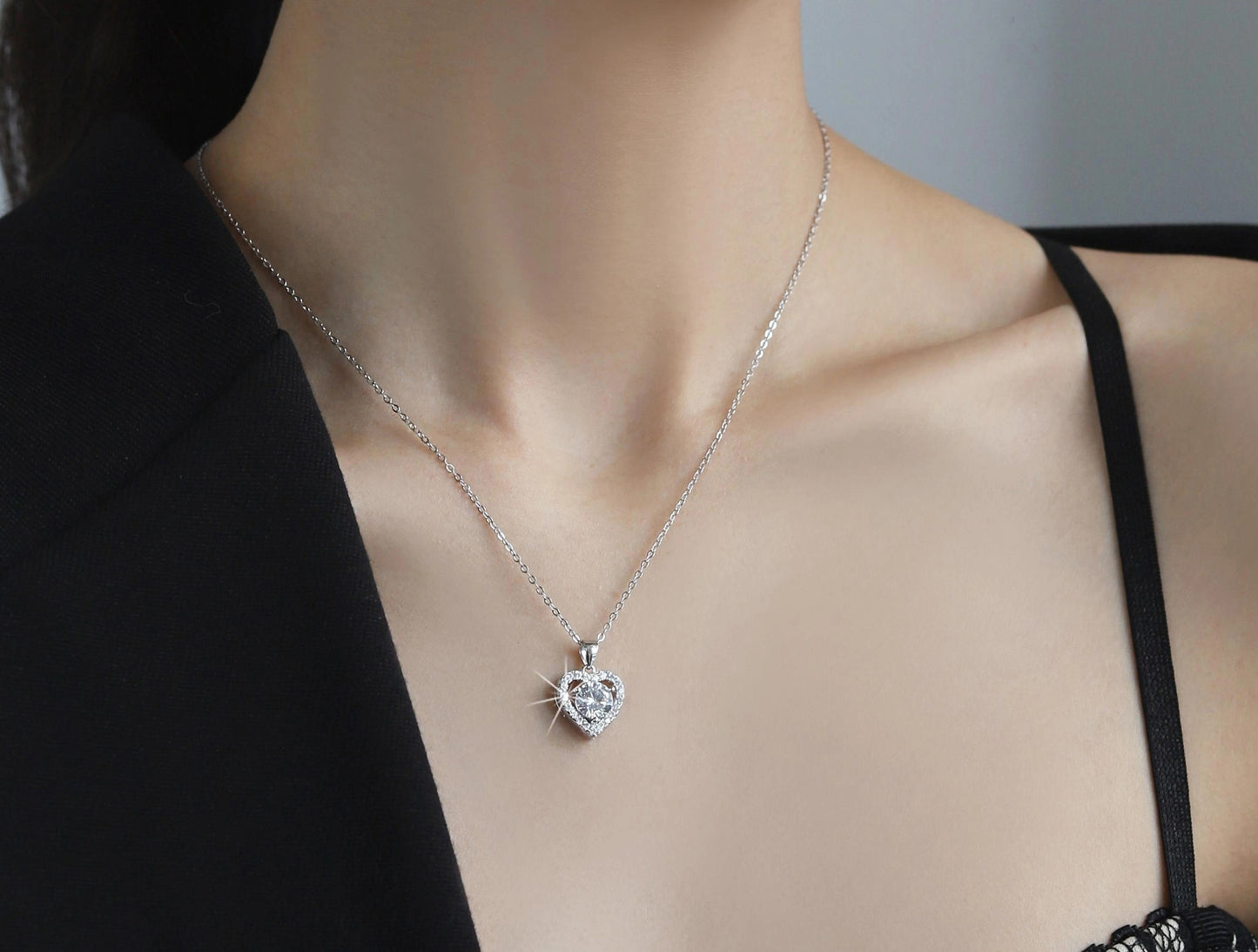 "Funkelnde Liebe" Herzkette – Echtheit garantiert mit GRA-Zertifikat